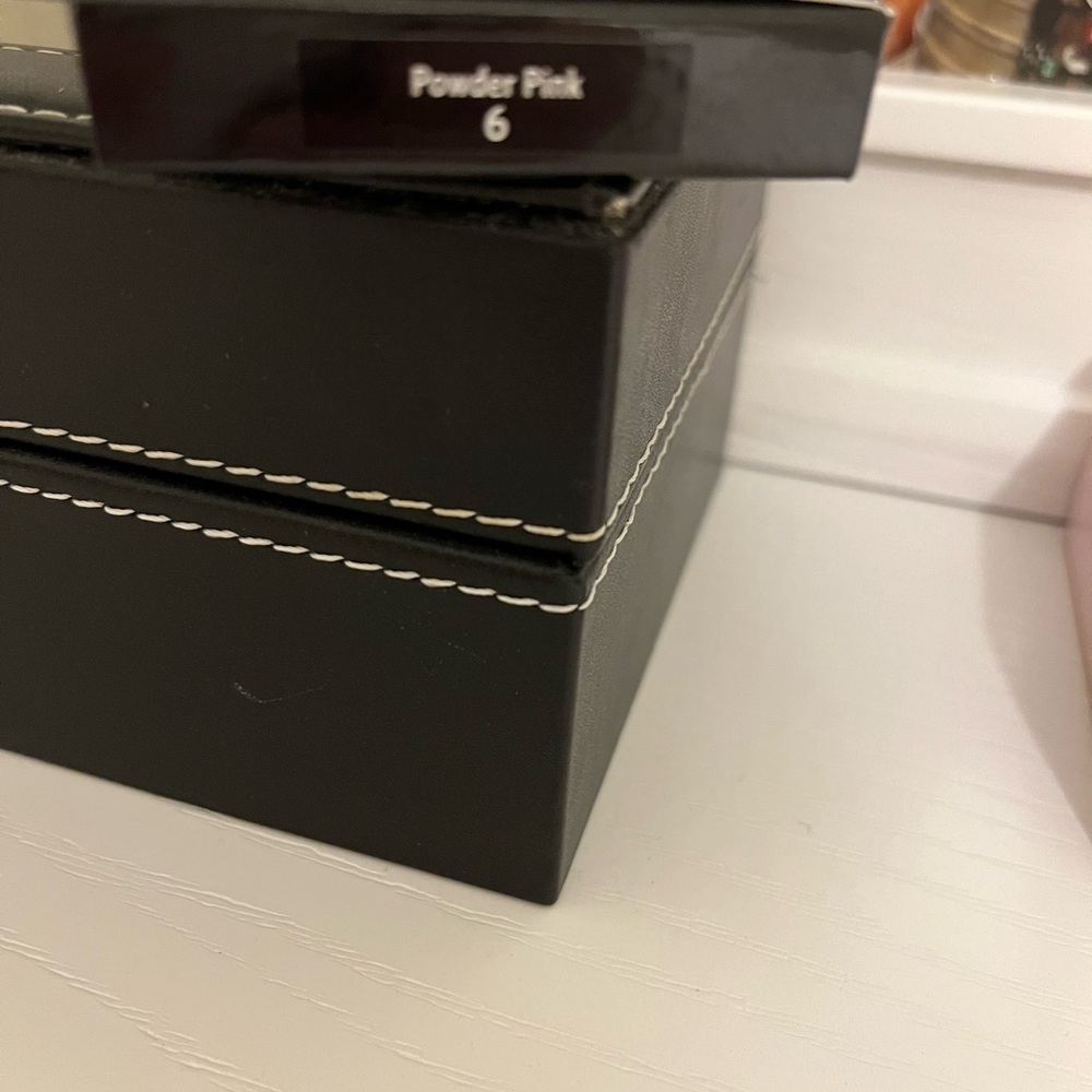 Bobbi Brown Eye Shadow Sticks and more 6 pieces set - Picture 5 of 7